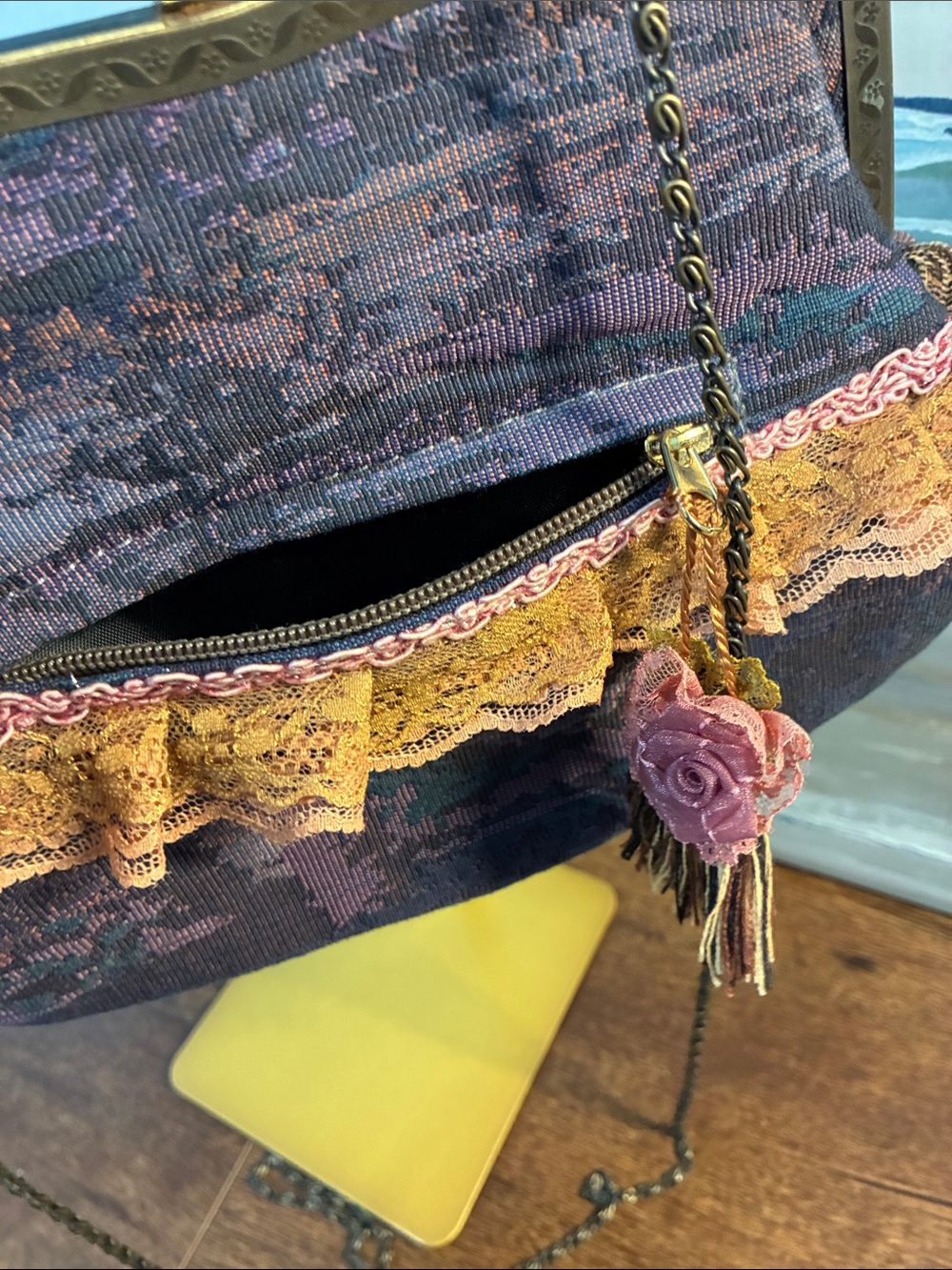 RARE and UNIQUE Vintage-Style Embellished Purple Evening Handbag - Picture 6 of 10